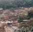 灞桥区东三环湾子村内大量黄土无覆盖 多为建筑垃圾随意倾倒 - 西安网