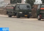 西安城中村内暗藏黑加油车 一月卖油收入超45万 - 华商网