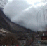 实拍巴基斯坦雪崩 带来暴风雪瞬间遮天蔽日 - 西安网