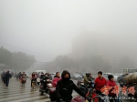昨日早上咸阳市区浓雾锁城 辖区高速收费站曾短暂关闭 - 古汉台