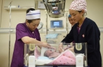 中国“二孩”政策成果显现：新出生婴儿增长131万 - 三秦网