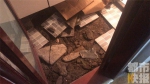西安住户新房地暖试压 卫生间地上的瓷砖砸的一塌糊涂 - 古汉台