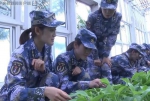 南沙守礁部队迎来首批10名女军人 均为90后大学生 - 西安网