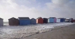 风暴“埃莉诺”袭击英国 海滩小屋被海浪推走 - 西安网