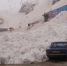 俄罗斯滑雪胜地突发雪崩 积雪淹没山下停车场 - 西安网