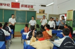 省民委主任王爱民“六一”看望藏族班学生 - 民族宗教局