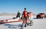 美女子骑单车时速达296公里 破世界纪录 - 西安网
