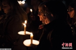 美教堂枪击案致11死 民众纪念遇难者 - 西安网