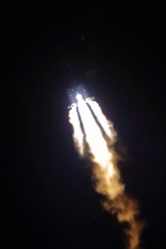 探索月球背面的嫦娥四号探测器成功发射升空 - 西安网