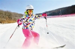 重庆天才轮滑少女 有个冰上世界冠军梦 - 西安网