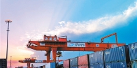襄西欧国际货运班列首发 西安港无缝对接襄阳陆港 - 西安网