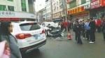 广元男子驾车撞倒行人 疯狂二次碾压 - 西安网