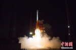 中国成功发射第45颗北斗导航卫星。高楠 摄 - 陕西新闻