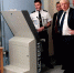 亲眼目睹监狱一幕 吓坏了英国新首相 - 西安网