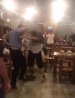 广西柳州5名男子用板凳殴打辅警被刑事拘留 - 西安网