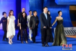 陈凯歌亮相第六届丝绸之路国际电影节闭幕式红毯仪式 - 西安网
