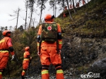 玉龙森林消防大队在无人区进行“山岳救援”演练。（何川 摄） - 西安网