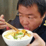 “流水饺子宴”上 一碗酸汤水饺吃出公交人酸甜苦辣 - 西安网