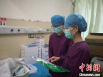 直击唐都医院传染ICU：危重症患者的“生死战场” - 陕西新闻