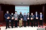 七语种版《新型冠状病毒肺炎防控50问》在西安发布 - 陕西新闻