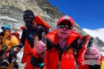 榆林女子马英成为珠峰重测后民间登顶第一人 - 西安网