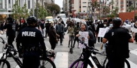 洛杉矶示威发展为骚乱 533人被警方逮捕 - 西安网