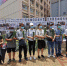 “罗伯伯我们想念你！”香港市民自发悼念被暴徒砸亡老人 - 西安网