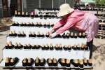 甘肃临夏：布鞋产业助就业 - 西安网