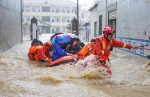 新时代应急人好样子丨江西抗洪一线 他们为群众托起洪水上的“救援之舟” - 西安网
