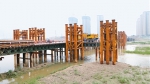 陕西：世界第一宽 万吨第一顶 建材北路钢箱梁首次顶推 - 西安网