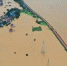 鄱阳湖畔，官兵们筑起一道坚不可摧的“迷彩大堤” - 西安网
