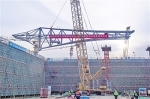 西安国际会展中心二期项目完成钢结构首吊 - 西安网