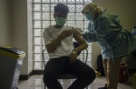 印尼：接种疫苗 - 西安网