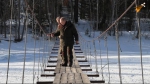 普京和俄防长在原始森林度周末：雪中驾车和漫步(图) - 西安网