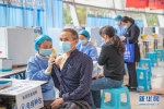 重庆启用大型新冠疫苗临时集中接种点 - 西安网