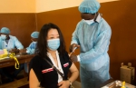 “春苗行动”在贝宁启动 中国公民接种国产新冠疫苗 - 西安网