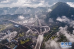沿着高速看中国｜十巫高速建设进入冲刺阶段 - 西安网