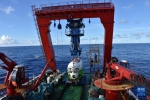全海深载人潜水器“奋斗者”号正式投入常规科考应用 - 西安网