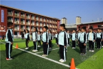 莲湖区沣惠路小学成功举行“沣”体魄•“惠”运动一年级队列队形比赛 - 西安网
