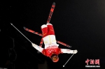 中国选手赵洋出战自由式滑雪男子雪上技巧资格赛 - 西安网