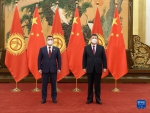 习近平会见吉尔吉斯斯坦总统扎帕罗夫 - 西安网