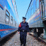 西铁公安奋战“五一”小长假确保旅客安全出行 - 西安网