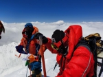 我国科考队员成功登顶珠峰 珠峰科考创造多项新纪录 - 西安网