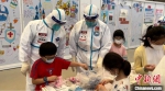 上海：“云端”展现端午节文化内涵 医护方舱带患者领略中药香 - 西安网