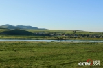 （在室韦边境小镇能看到额尔古纳河对岸的俄罗斯村庄 央视网记者 王静远 摄） - 西安网