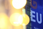 欧盟将结束对希腊财政“强化监控” - 西安网
