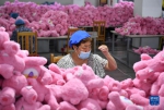 秦巴山区悄然崛起毛绒玩具产业 - 西安网