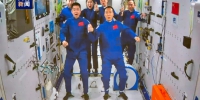 神舟十五号3名航天员顺利进驻中国空间站 两个航天员乘组首次实现“太空会师” - 西安网