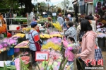 （新春见闻）香港市民购买年花贺新春 - 西安网