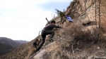 “不留一寸荒山”——陕西宜川“悬崖造林队”种树记 - 西安网